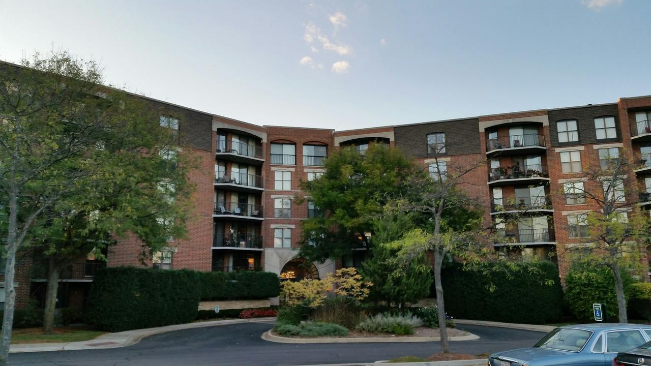 511 Aurora Ave. #316, Naperville, IL 60540