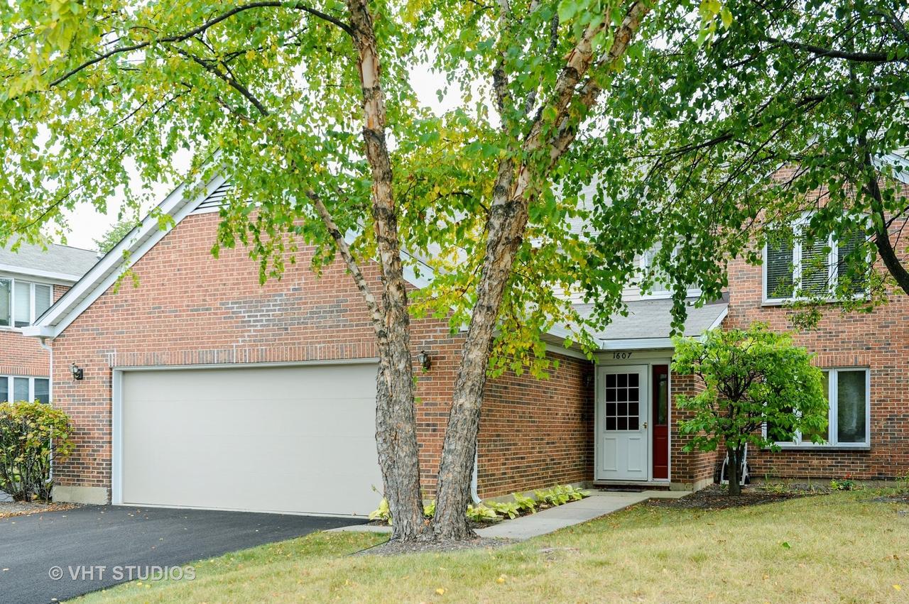 1607 N Courtland Dr., Arlington Heights, IL 60004