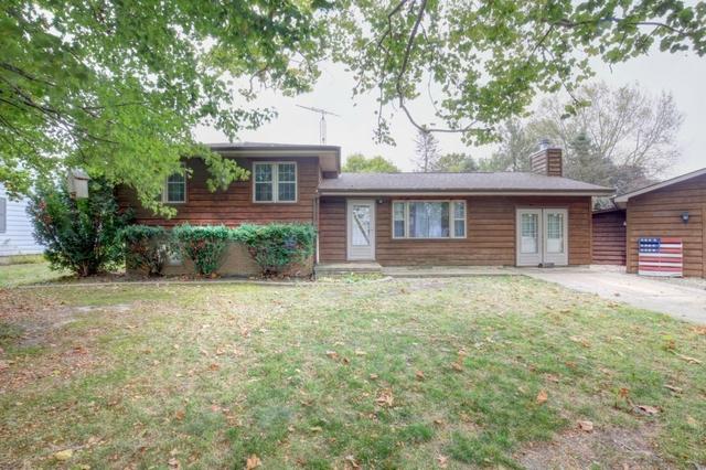 402 S Water St., St. Joseph, IL 61873