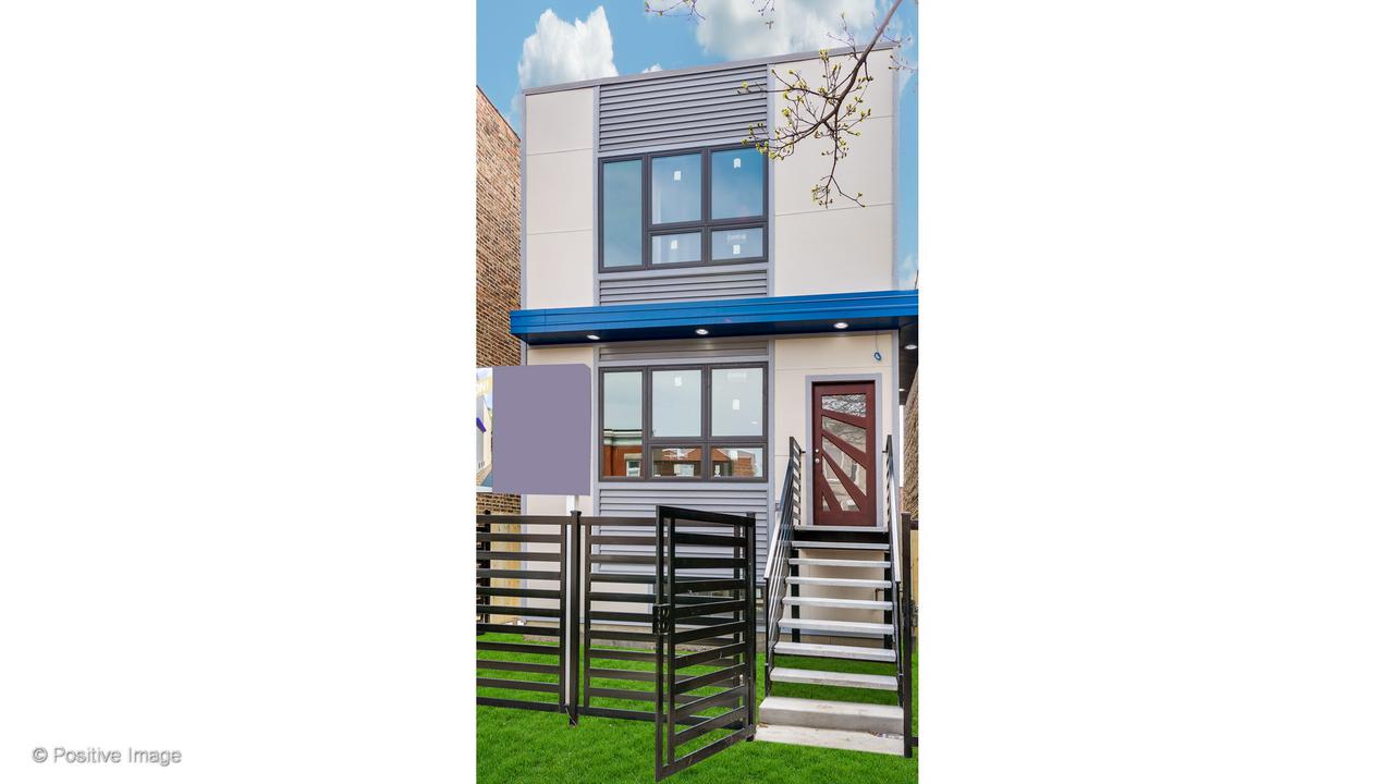 3331 W Crystal St., Chicago, IL 60651