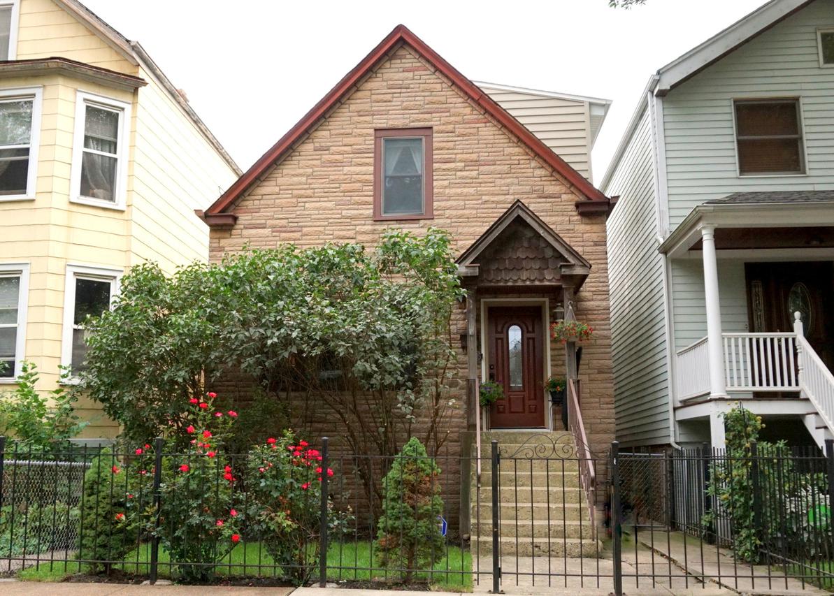 3035 N Hamilton Ave., Chicago, IL 60618