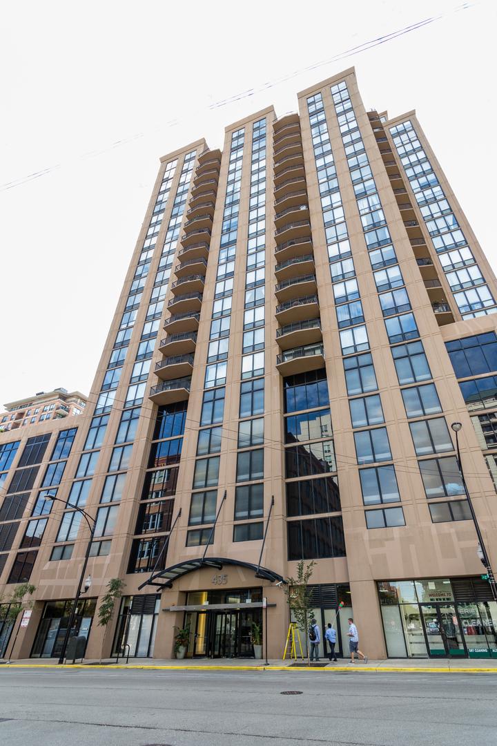 435 W Erie St. #903, Chicago, IL 60654