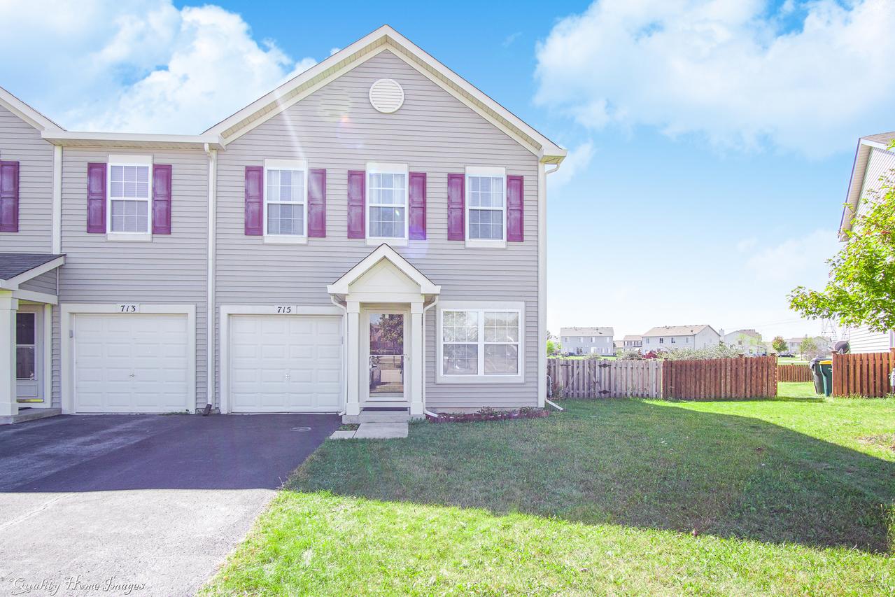 715 Eberly Ct., Plano, IL 60545