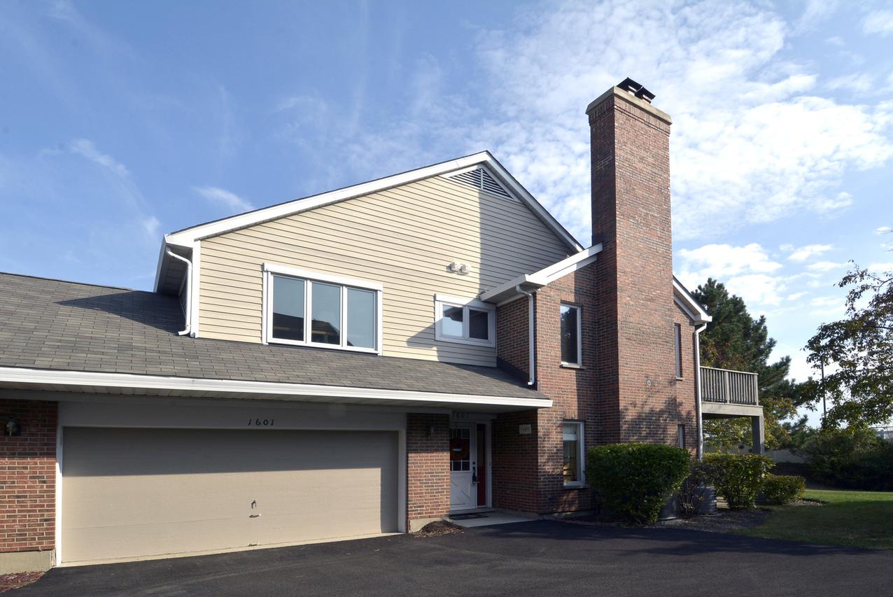 1601 N Courtland Dr., Arlington Heights, IL 60004