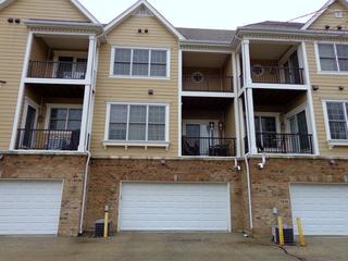 1914 Lynn Cir., Libertyville, IL 60048