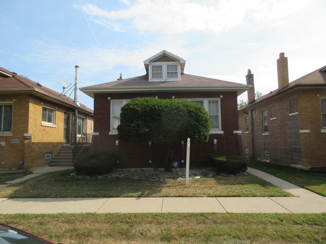 8249 S Cornell Ave., Chicago, IL 60617