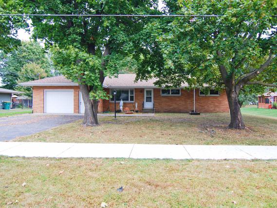 345 N Garfield St., Coal City, IL 60416