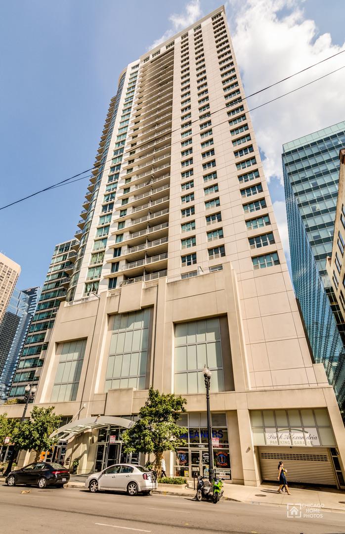 125 S Jefferson St. #1908, Chicago, IL 60661