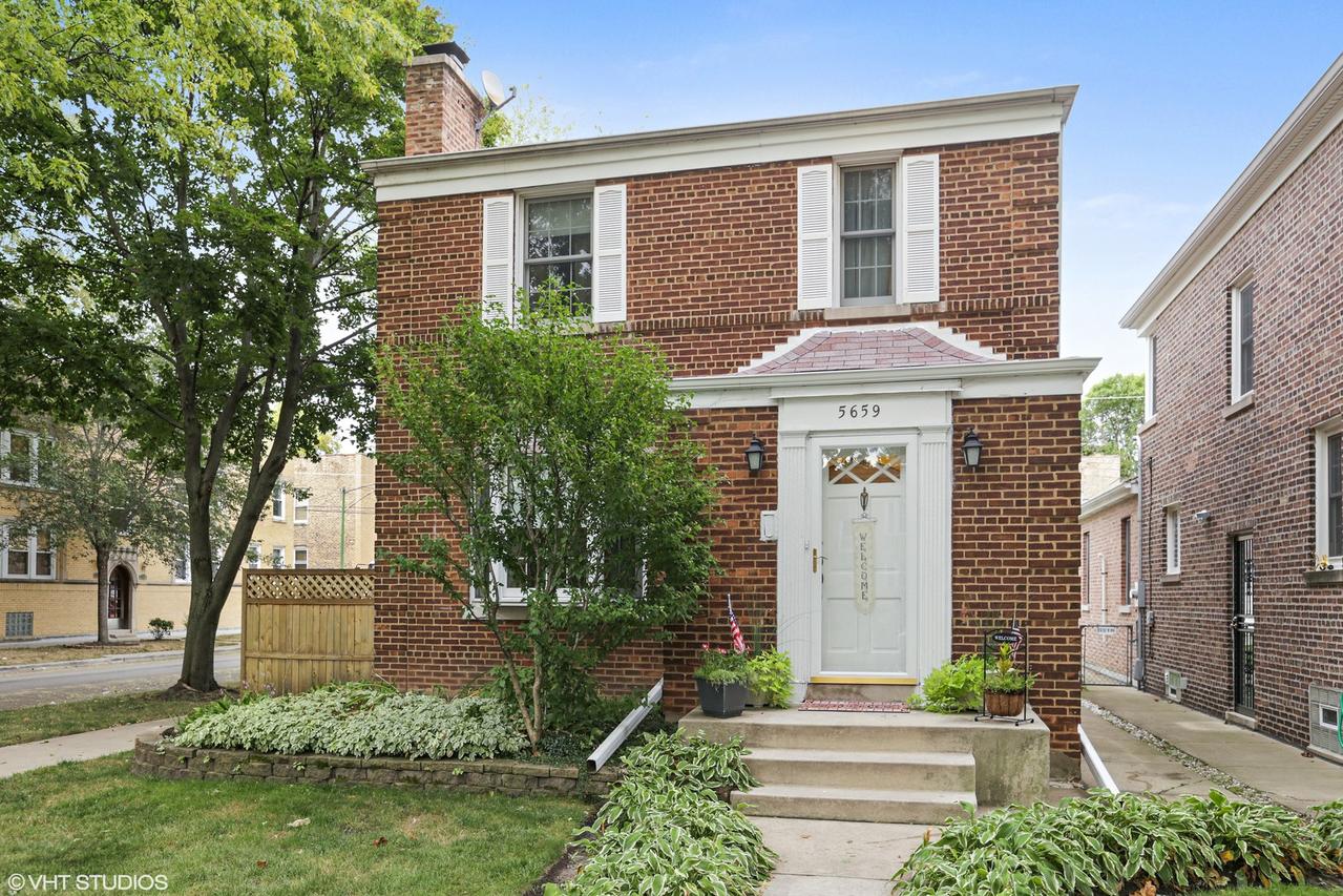 5659 N Maplewood Ave., Chicago, IL 60659