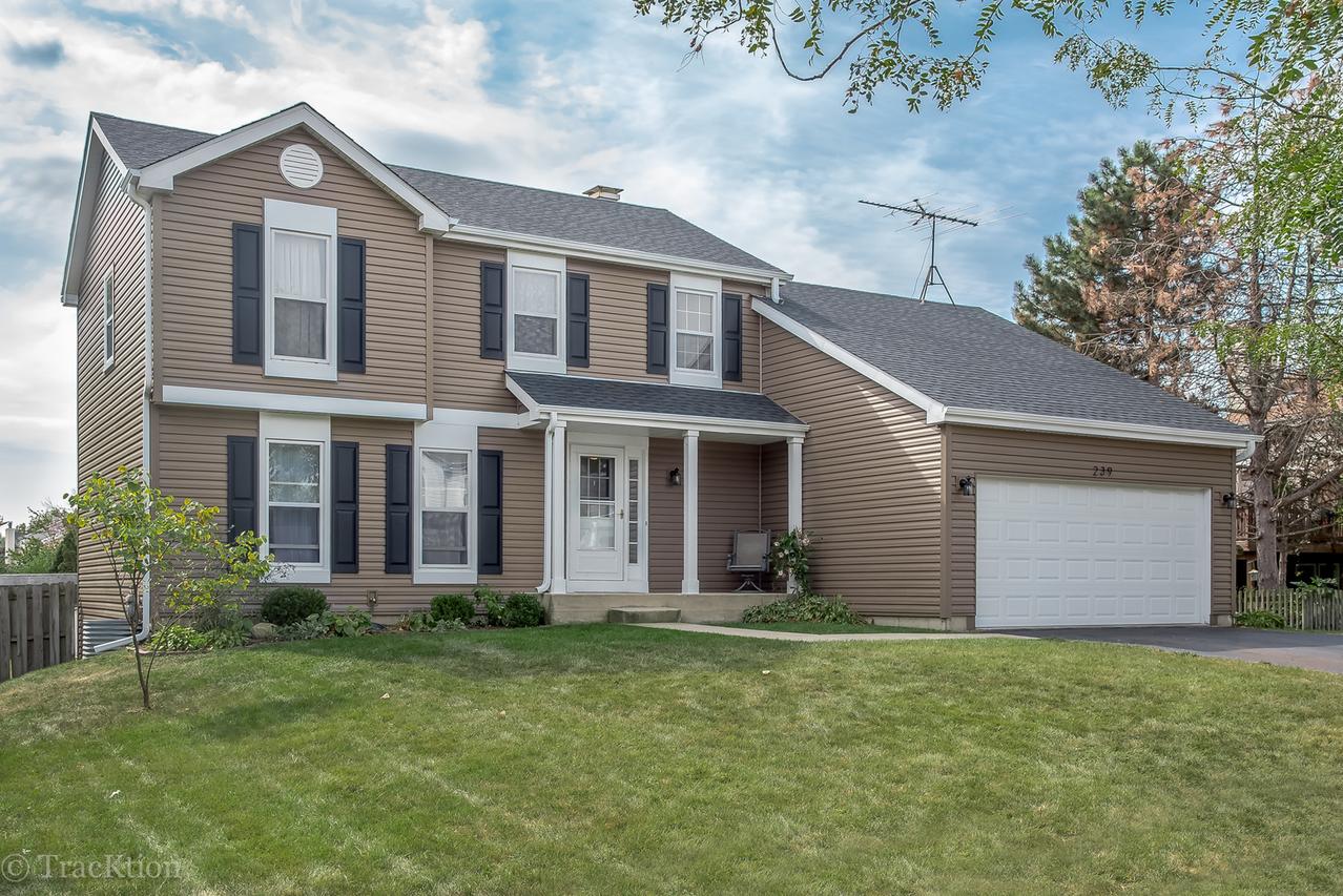 239 Mistwood Ln., North Aurora, IL 60542