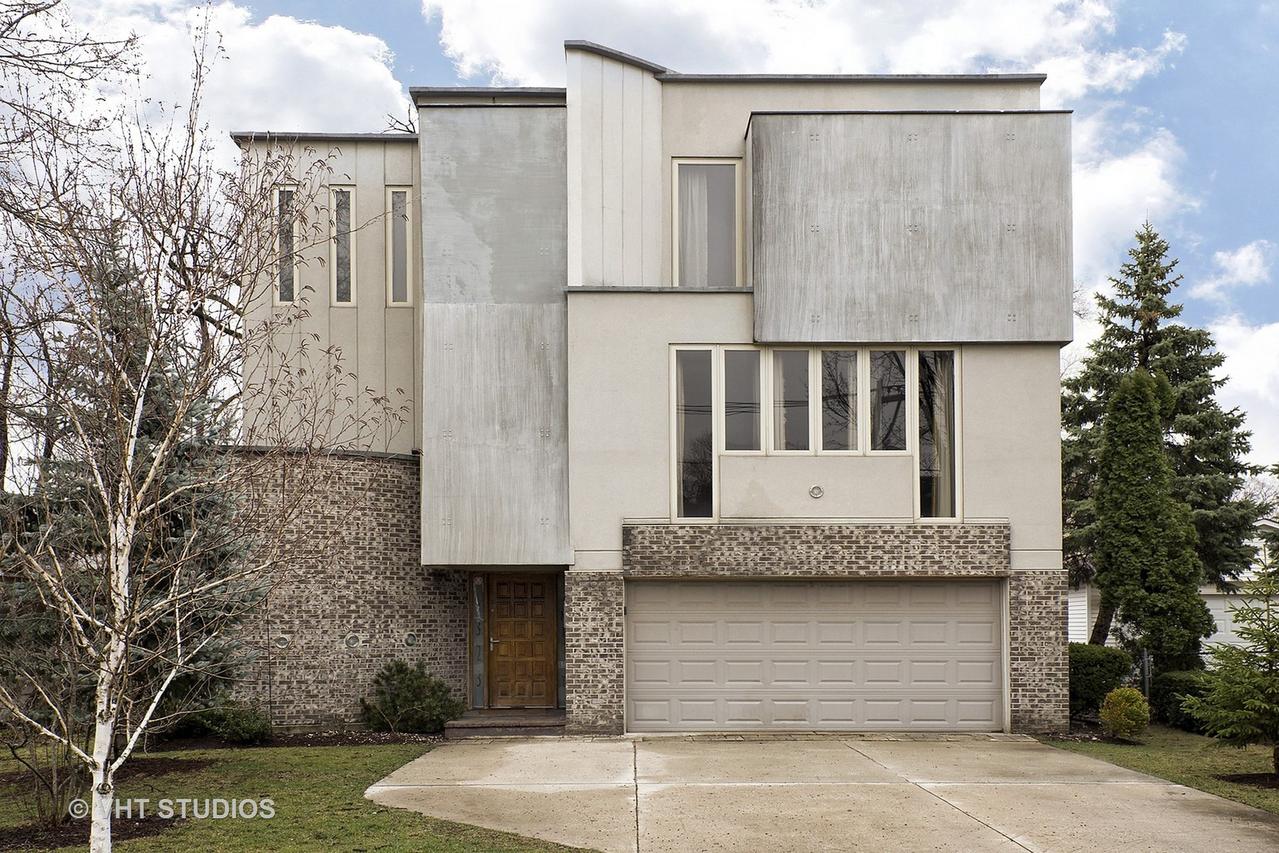 9323 Knight Ave., Des Plaines, IL 60016
