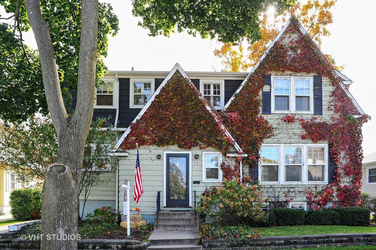 101 E Hawthorne St., Arlington Heights, IL 60004