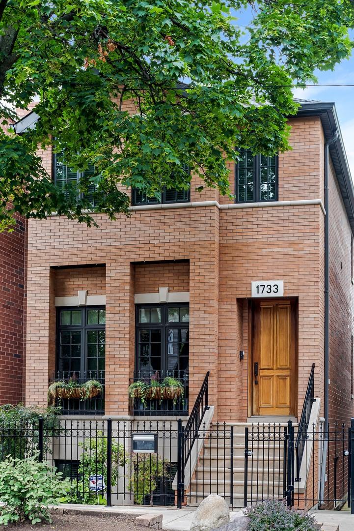1733 W Altgeld St., Chicago, IL 60614