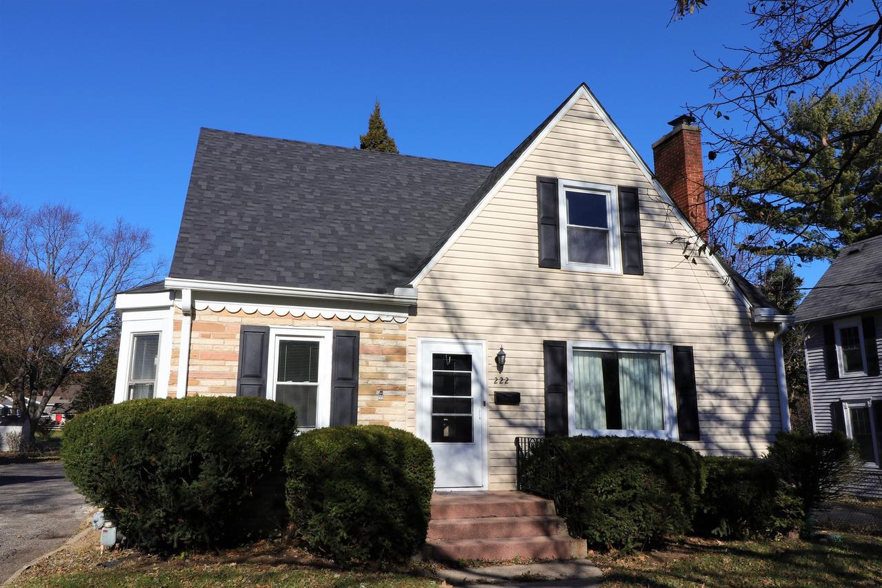 222 E Terra Cotta Ave., Crystal Lake, IL 60014