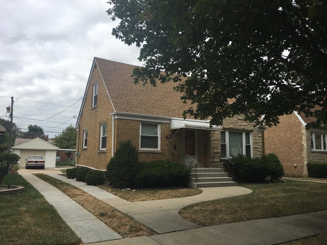 2326 S 3rd Ave., North Riverside, IL 60546