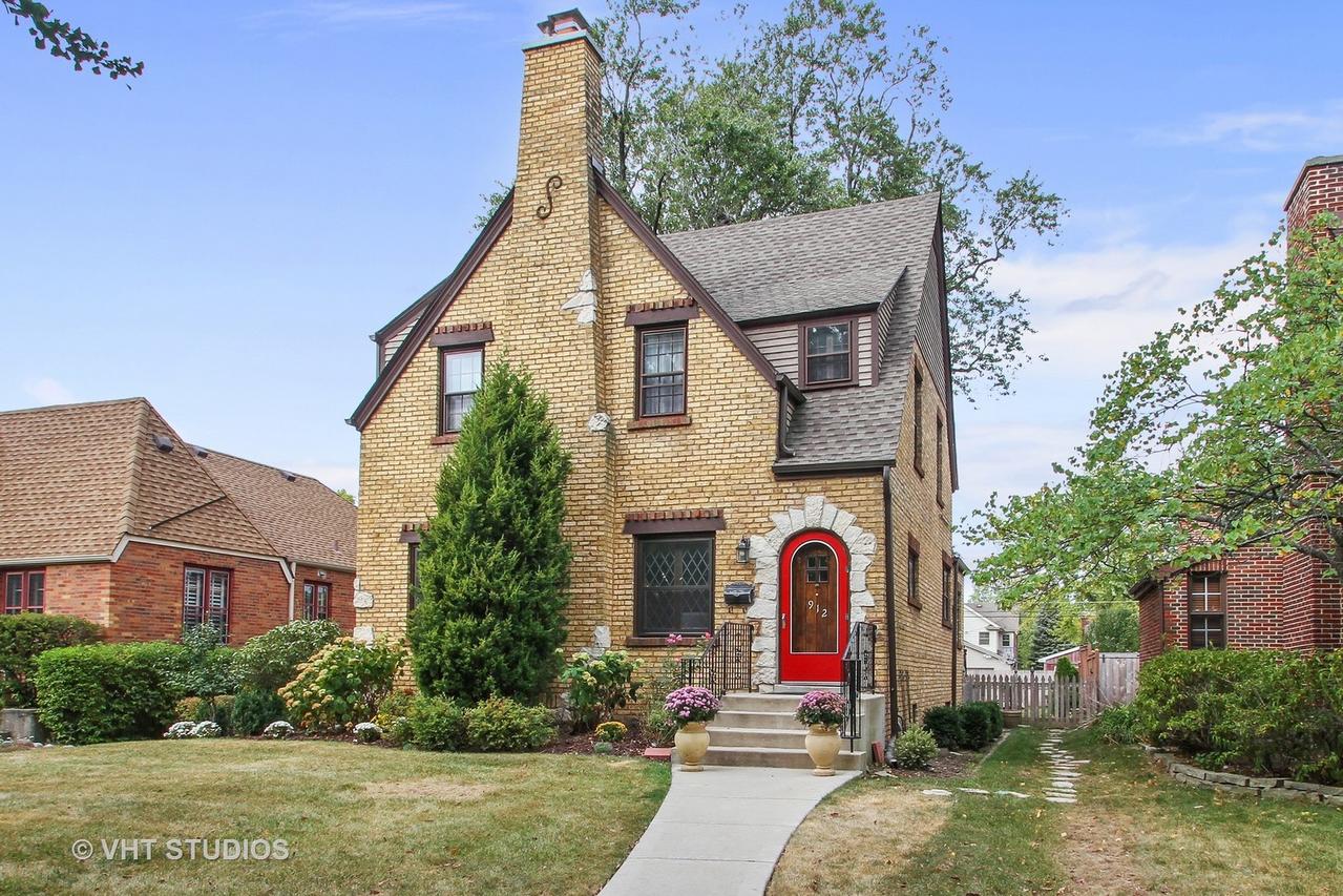 912 S Crescent Ave., Park Ridge, IL 60068