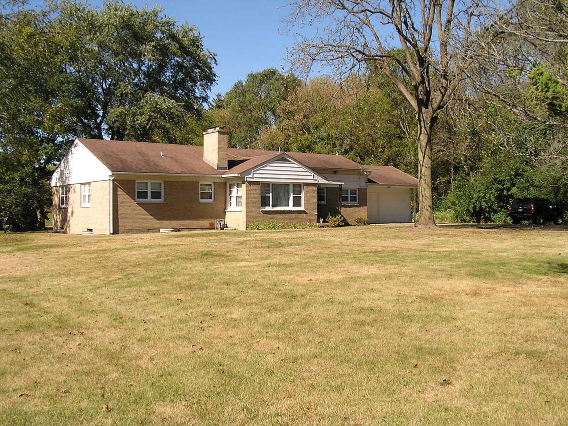 403 N Fleming Rd., Woodstock, IL 60098