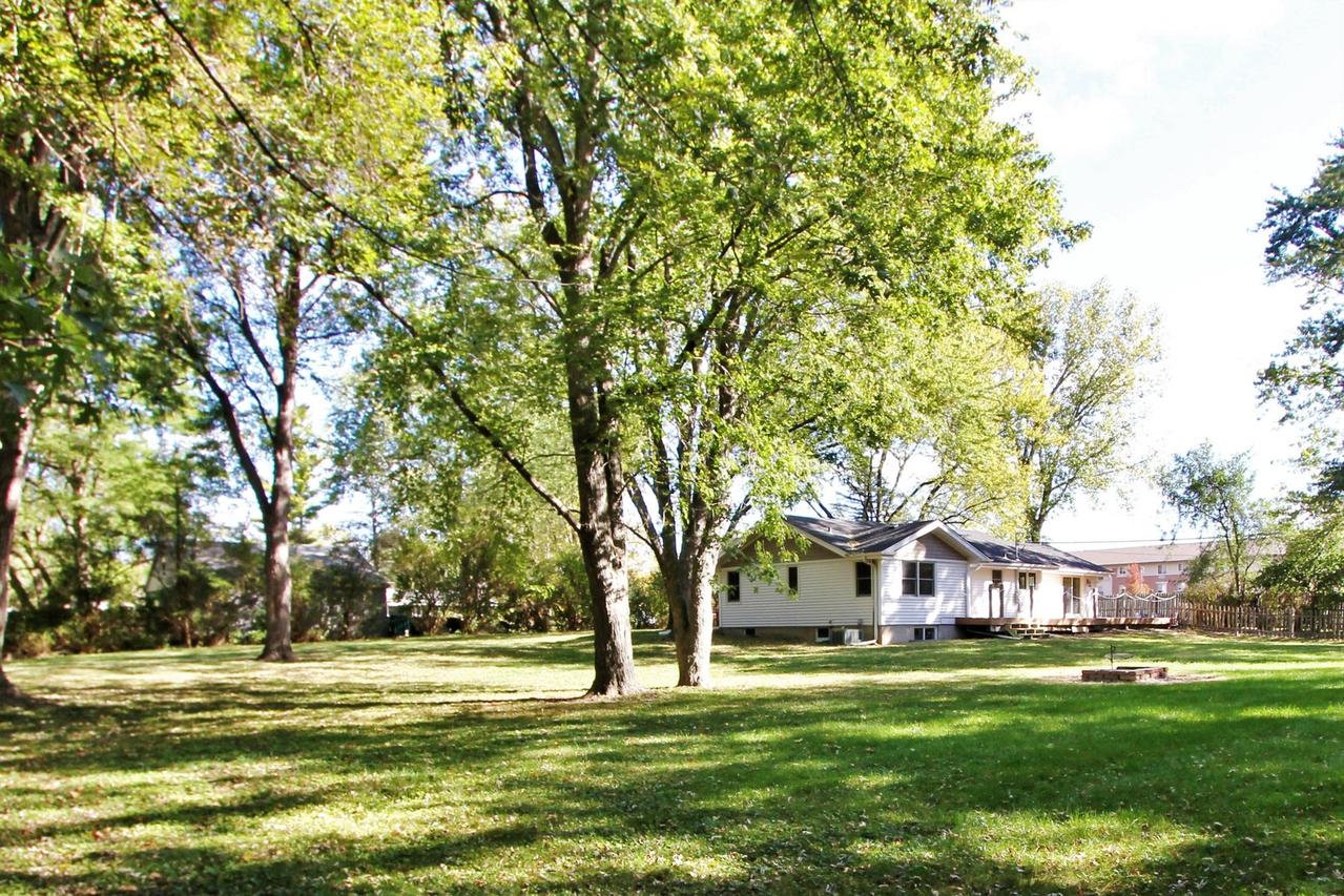 245 Larkdale Row, Wauconda, IL 60084