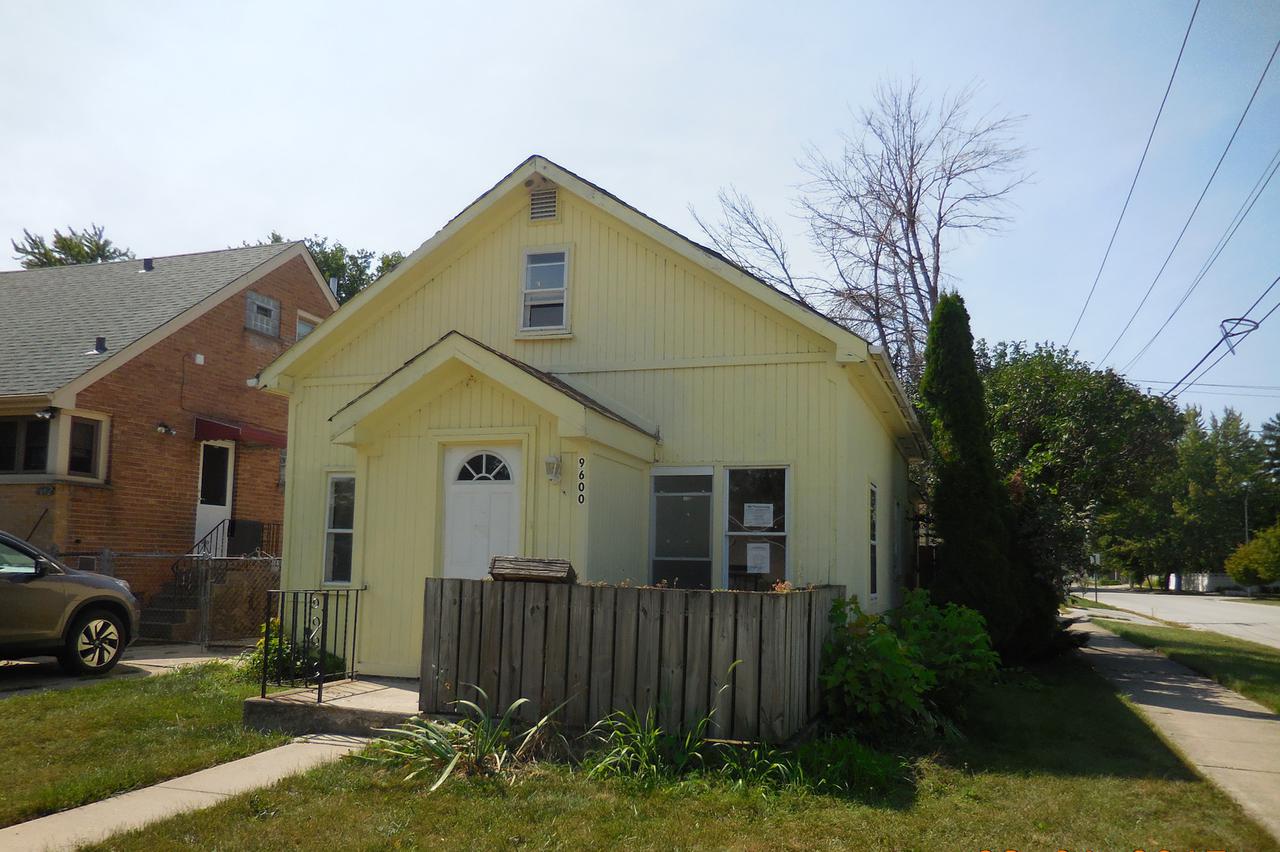 9600 Merrimac Ave., Oak Lawn, IL 60453