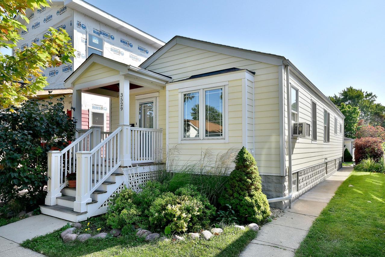 3529 N Oleander Ave., Chicago, IL 60634