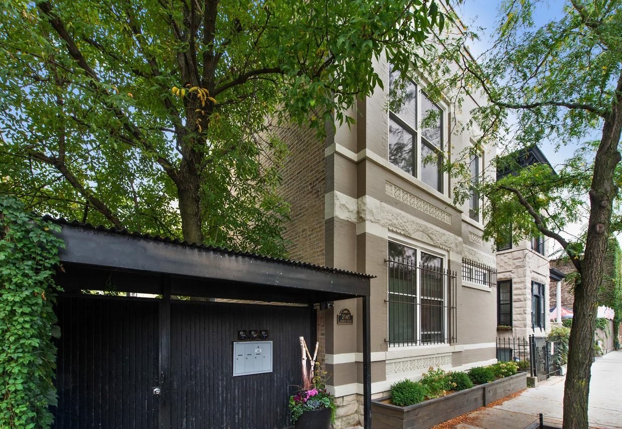 2045 W Armitage Ave. #3, Chicago, IL 60647