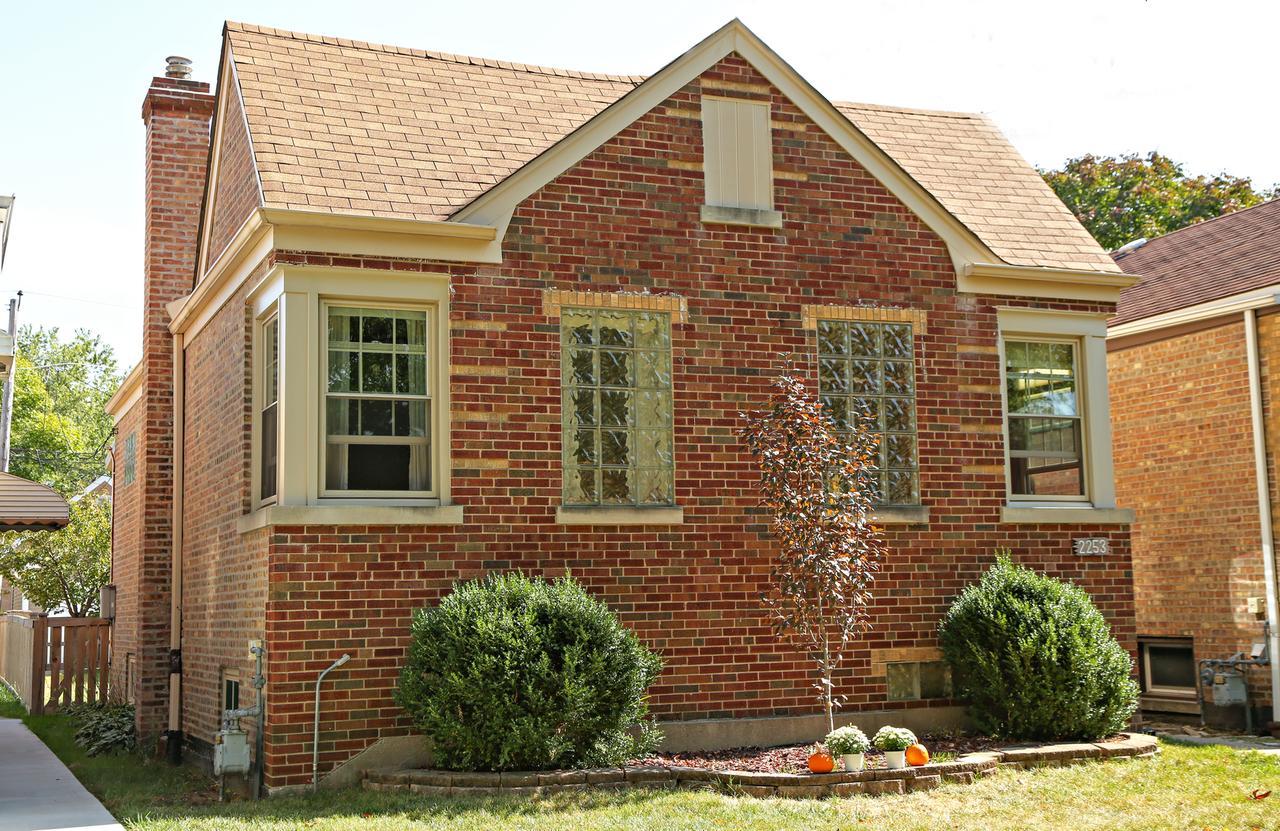2253 Burr Oak Ave., North Riverside, IL 60546