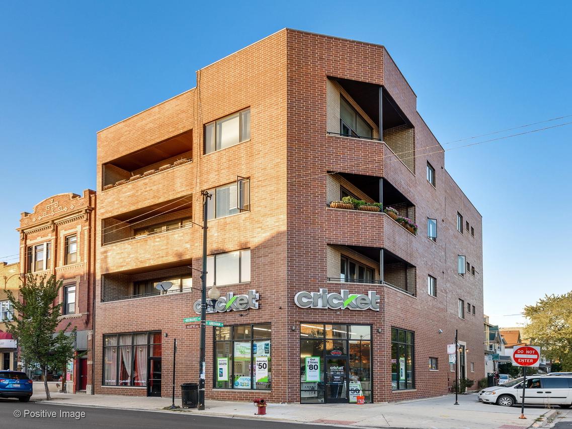 2931 N Milwaukee Ave. #2S, Chicago, IL 60618