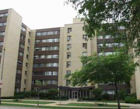 6300 N Sheridan Rd. #416, Chicago, IL 60660