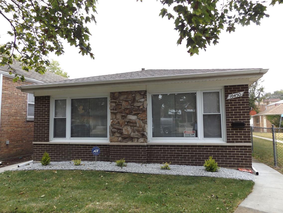 10450 S Rhodes Ave., Chicago, IL 60628