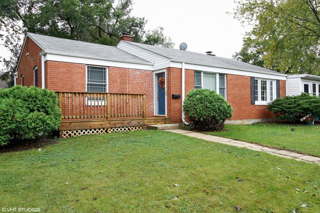 1640 N Prairie Ave., Crest Hill, IL 60403