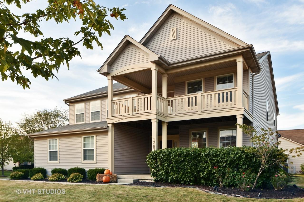 1387 Danhof Dr., Bolingbrook, IL 60490
