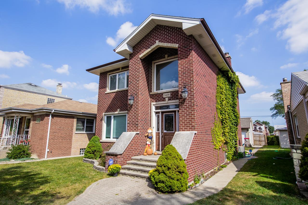 5429 N Neenah Ave., Chicago, IL 60656