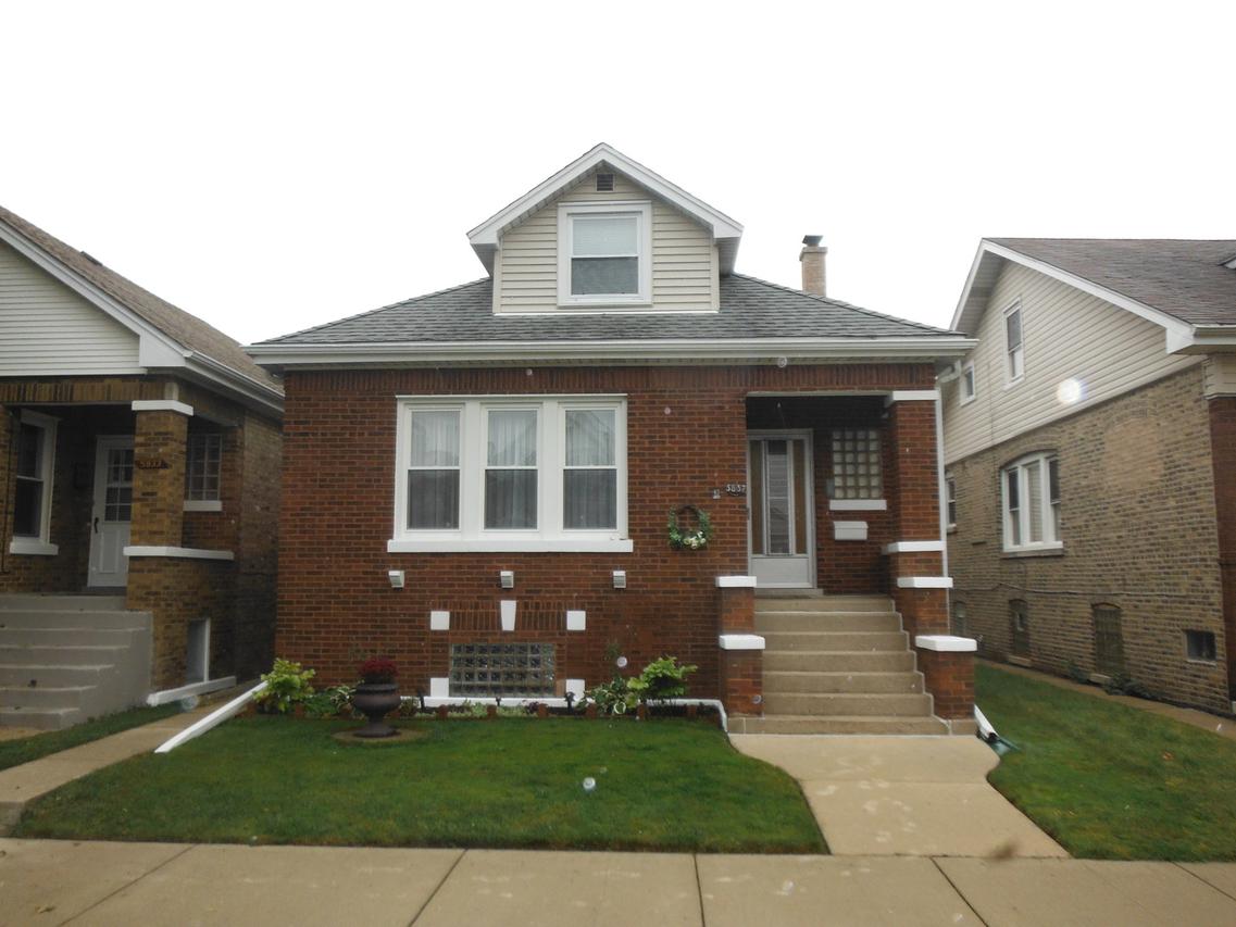 5837 W Eastwood Ave., Chicago, IL 60630