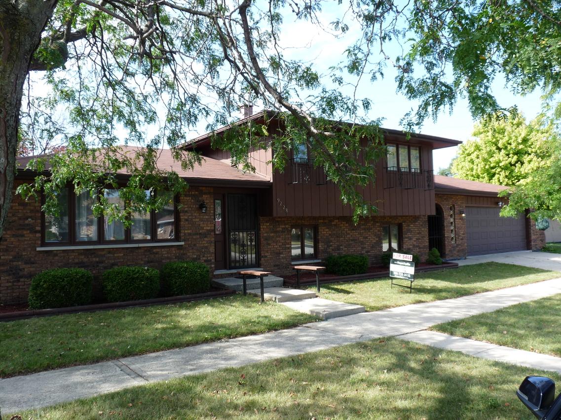 9228 Jocare Dr., Justice, IL 60458