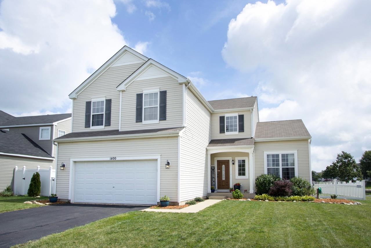 1400 Broadlawn Dr., Plainfield, IL 60586