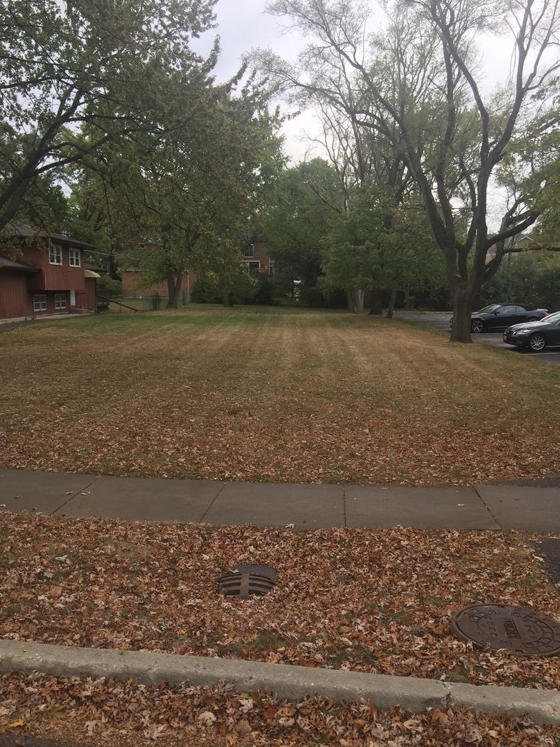 417 Park Ave., Clarendon Hills, IL 60514