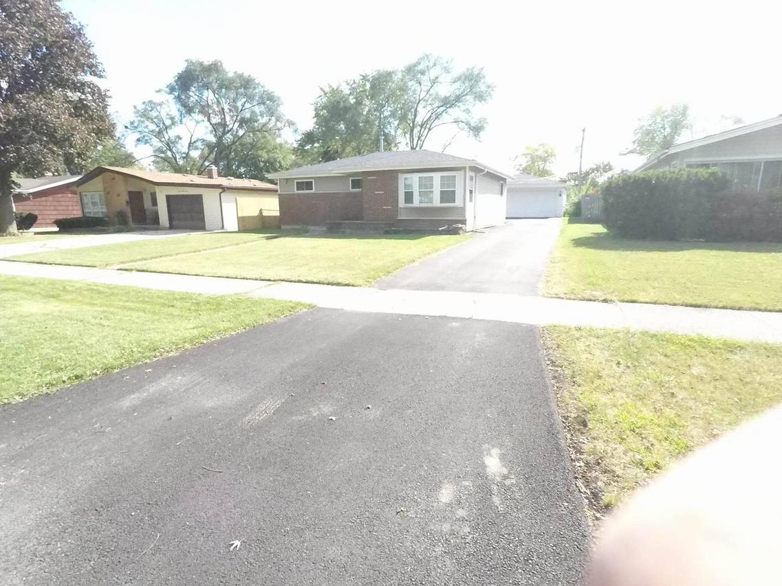 537 W Byron Ave., Addison, IL 60101