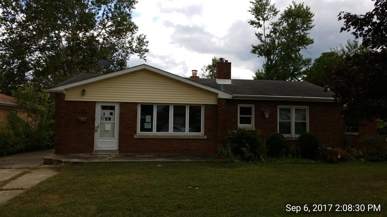 282 W 10th St., Chicago Heights, IL 60411