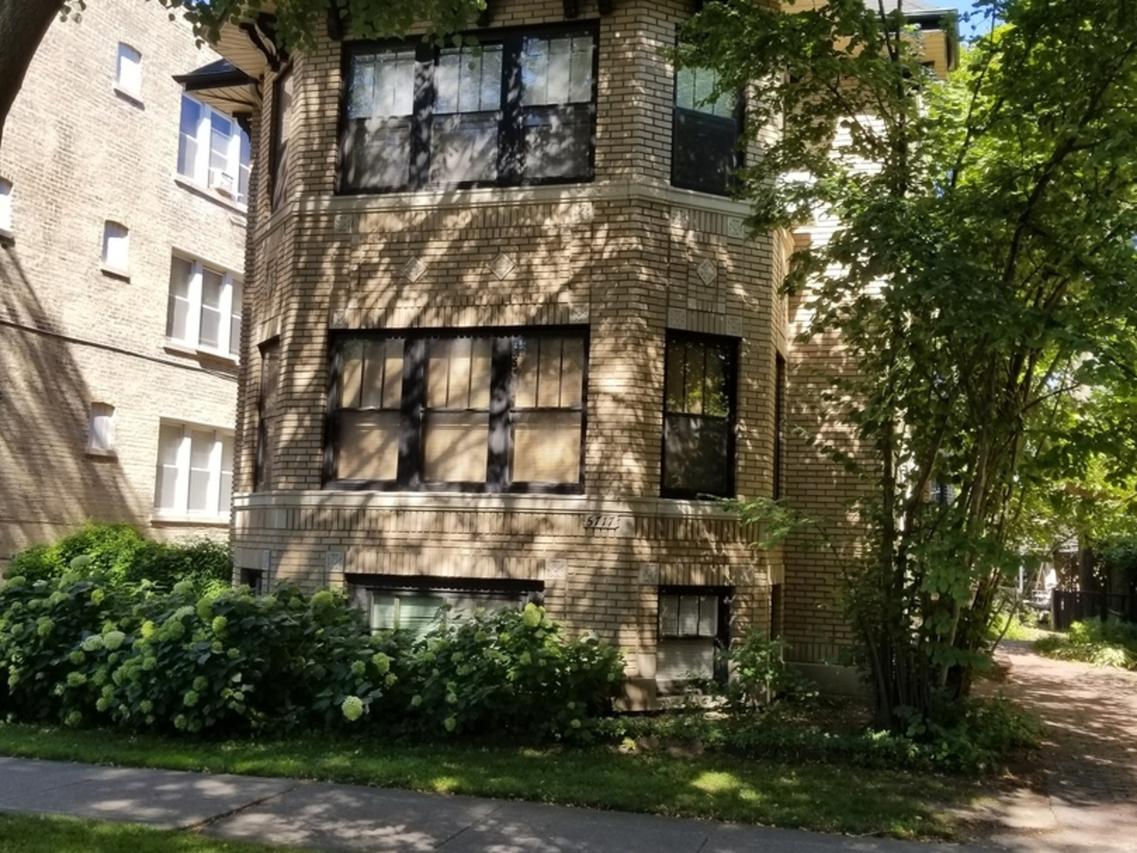5717 N Washtenaw Ave., Chicago, IL 60659