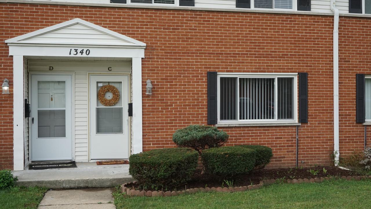 1340 Monomoy St. #C, Aurora, IL 60506