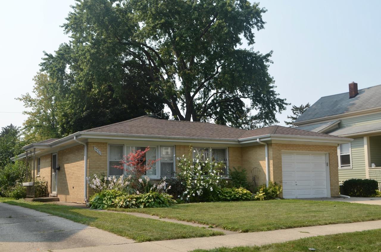 1571 Oakwood Ave., Des Plaines, IL 60016
