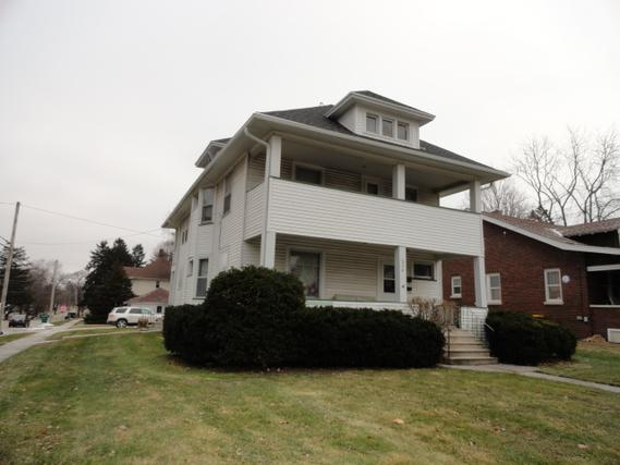 634 N 7th St., Dekalb, IL 60115