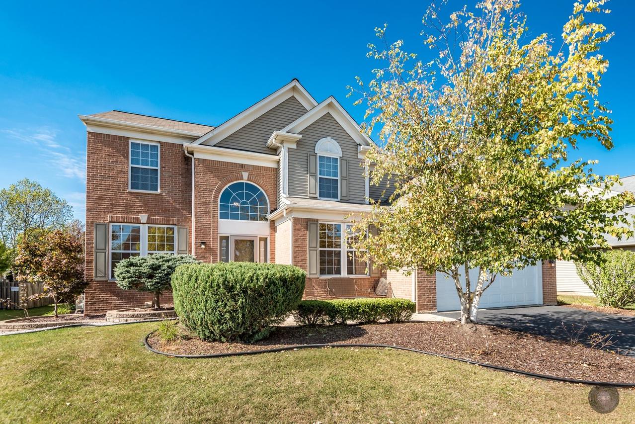 305 Dogwood St., Bolingbrook, IL 60490