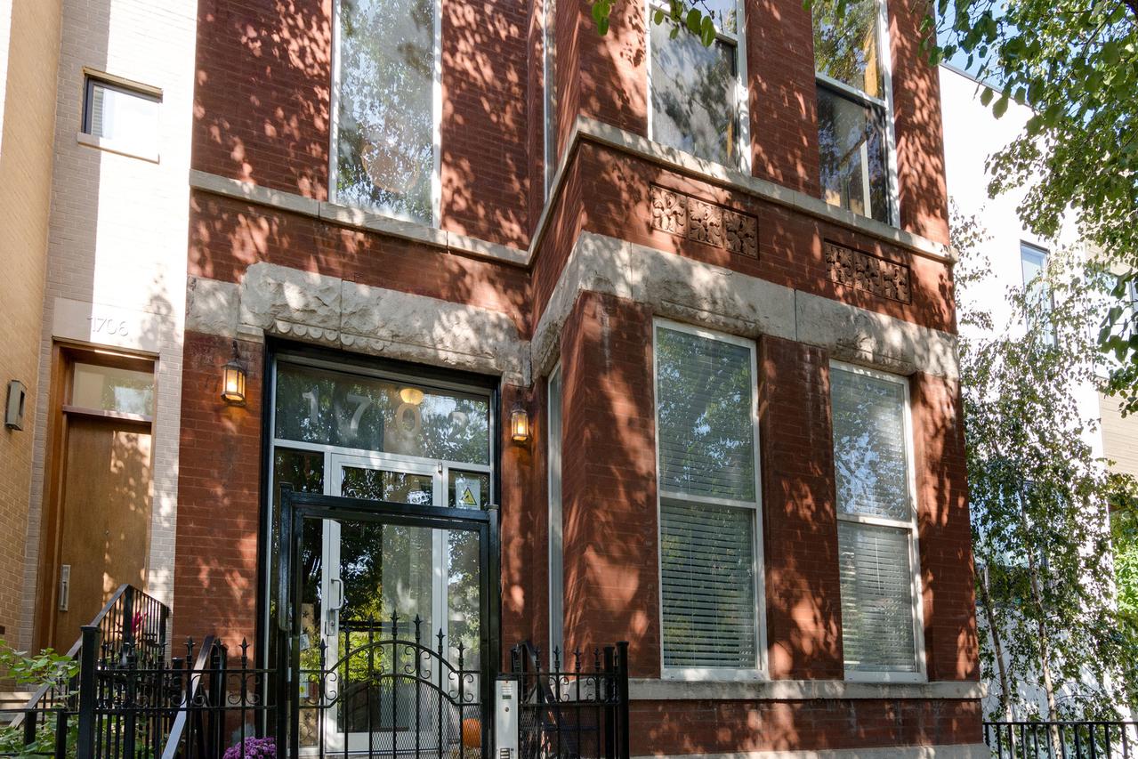 1702 W Erie St. #2, Chicago, IL 60622