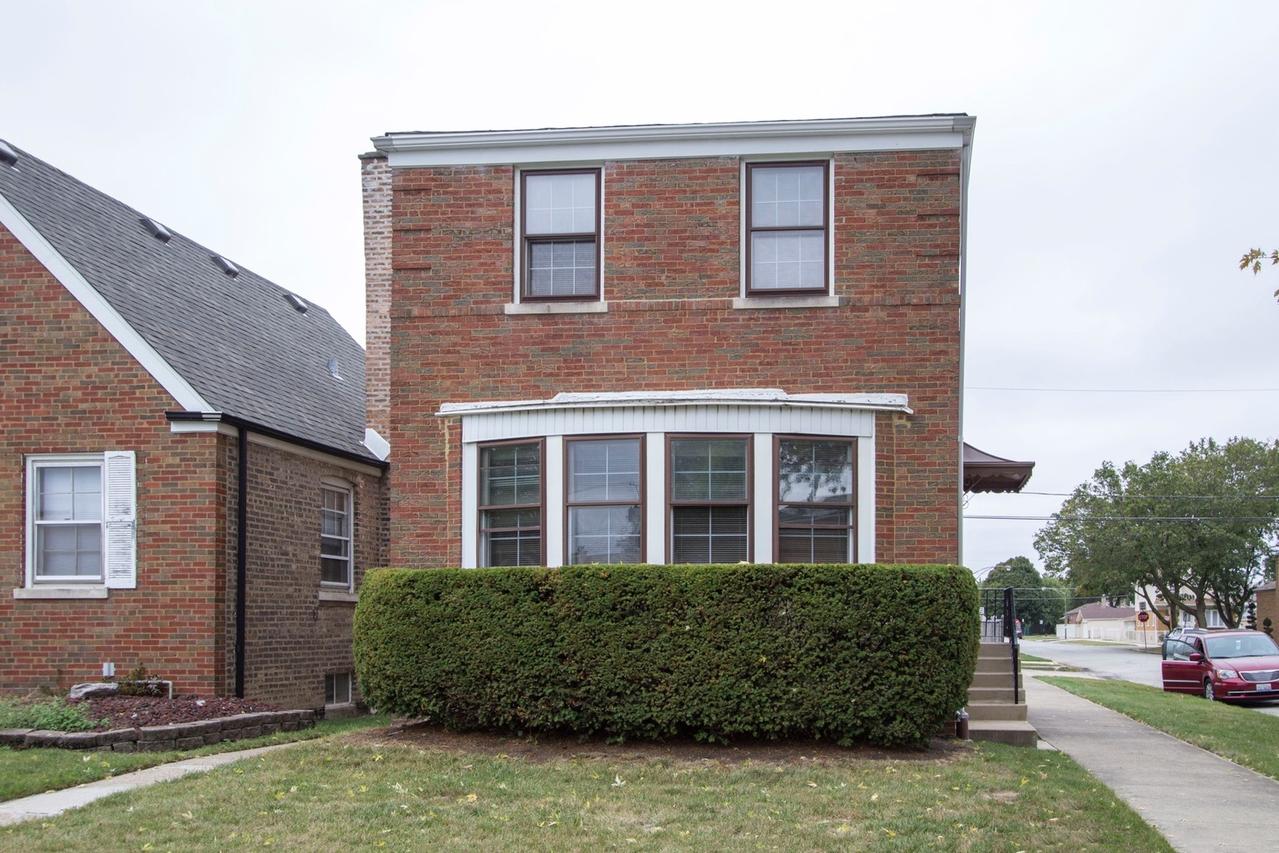 5800 S Meade Ave., Chicago, IL 60638