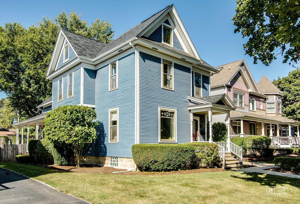 533 S Main St., Naperville, IL 60540