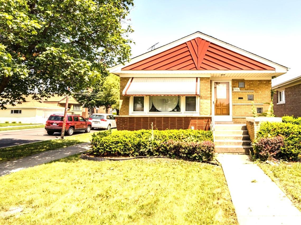 6401 S Austin Ave., Chicago, IL 60638