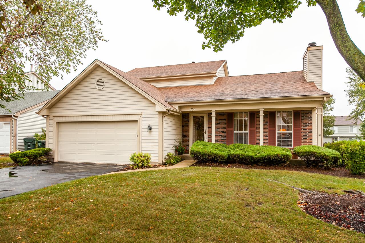 1238 Regent Dr., Mundelein, IL 60060