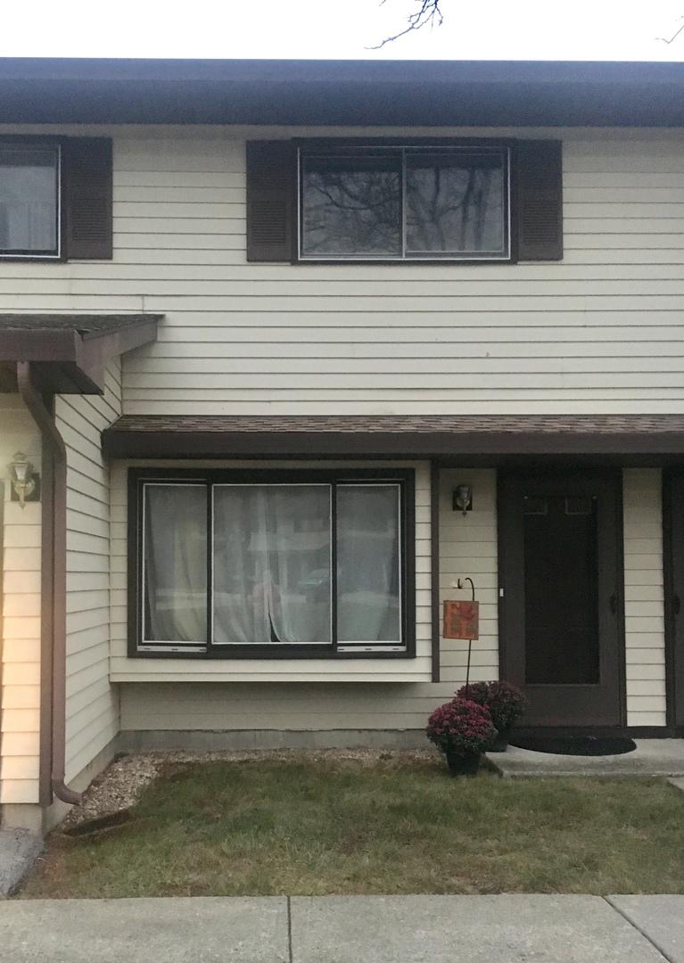 34102 White Oak Ln., Gurnee, IL 60031