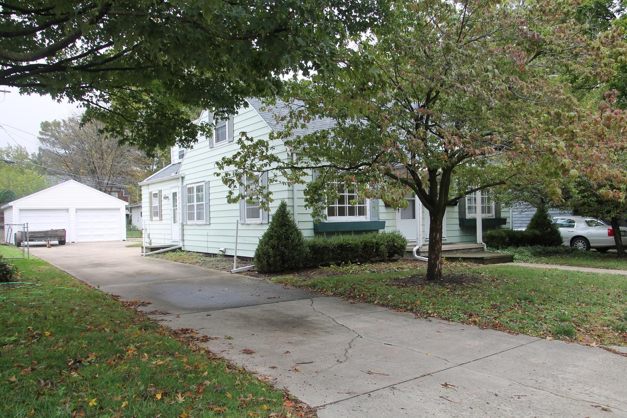 313 Van Doren St., Champaign, IL 61820